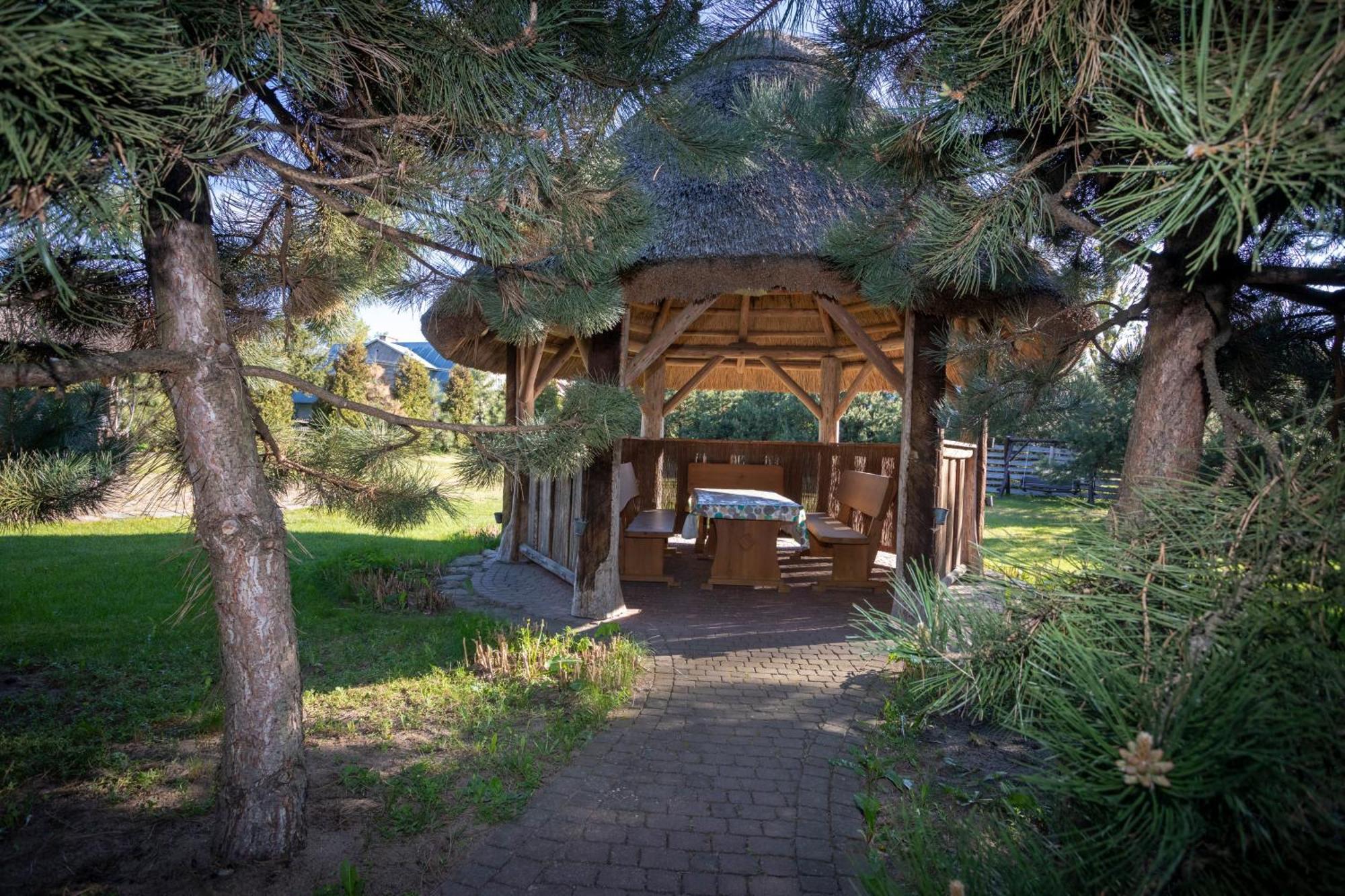 Dom Pod Lipa Villa Jaminy ภายนอก รูปภาพ
