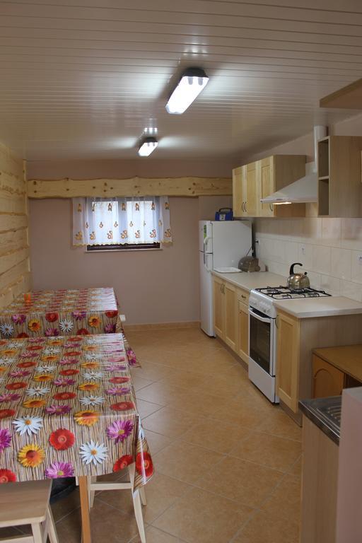 Dom Pod Lipa Villa Jaminy ภายนอก รูปภาพ
