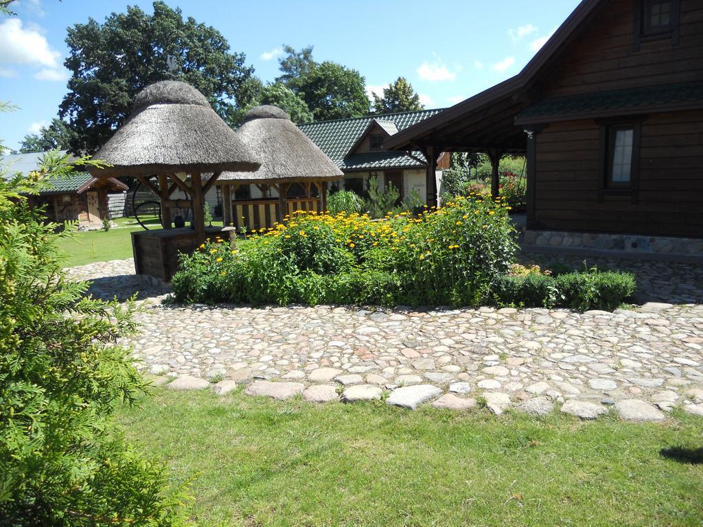 Dom Pod Lipa Villa Jaminy ภายนอก รูปภาพ
