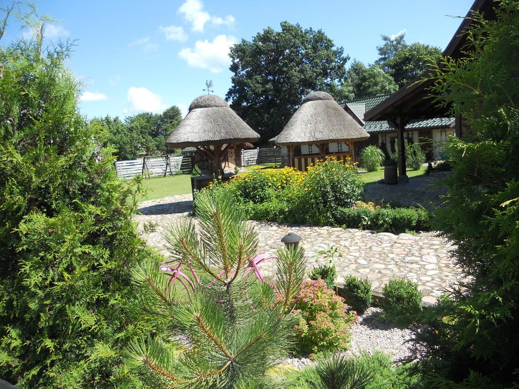 Dom Pod Lipa Villa Jaminy ภายนอก รูปภาพ